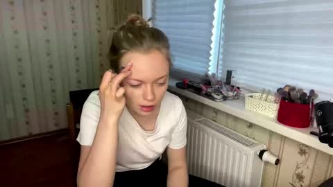 Hello My name is Lola online show from 31, 3, 2026