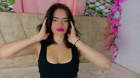 Snapshot of lara_gil_ chatting on 27, 2, 2026 Lara Gill online show from 27, 2, 2026