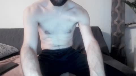 Snapshot of laraaan chatting on 2, 2, 2025 laraaan online show from 2, 2, 2025