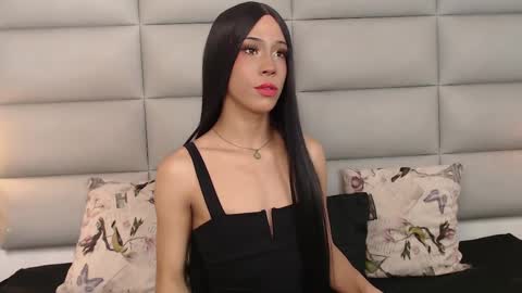 lara online show from 10, 3, 2025