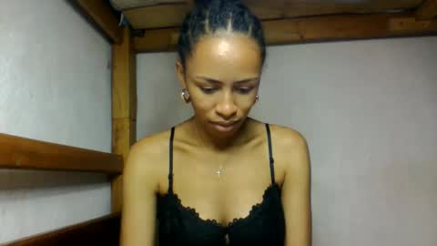 larah98 online show from 16, 3, 2026