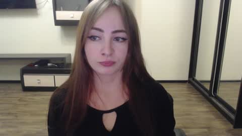 Laralianna online show from 8, 12, 2024