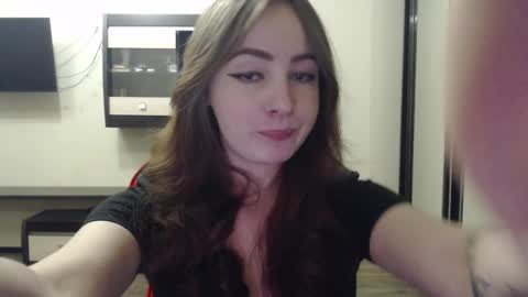 Laralianna online show from 16, 2, 2025