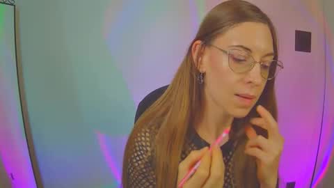 Snapshot of larawintersxxx chatting on 9, 11, 2025 larawintersxxx online show from 9, 11, 2025