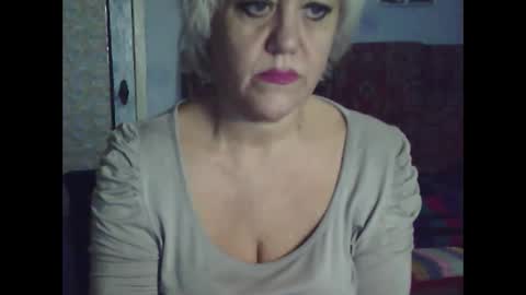 larisaq4ugo24 online show from 3, 1, 2025