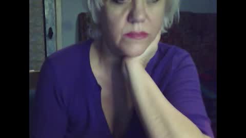 larisaq4ugo24 online show from 8, 1, 2025