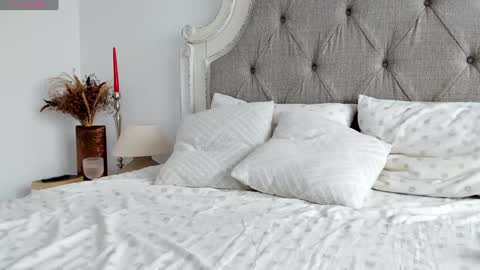 Larissa online show from 8, 11, 2025