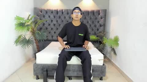 LARRY online show from 17, 1, 2026