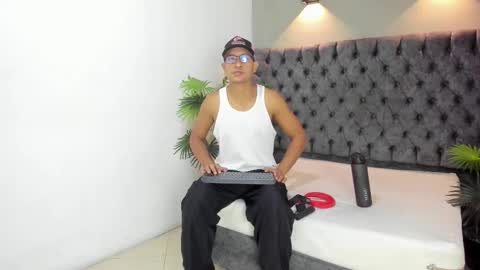 LARRY online show from 19, 1, 2026