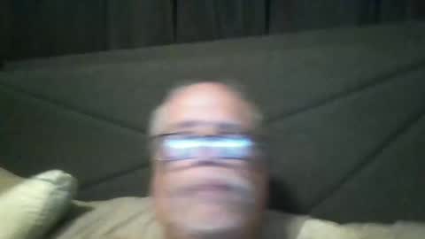 Snapshot of larrymb777 chatting on 28, 11, 2025 larrymb777 online show from 28, 11, 2025
