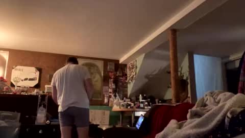 Snapshot of larrythelover23 chatting on 6, 1, 2026 larrythelover23 online show from 6, 1, 2026