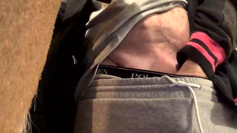 Snapshot of larrythelover23 chatting on 15, 1, 2026 larrythelover23 online show from 15, 1, 2026