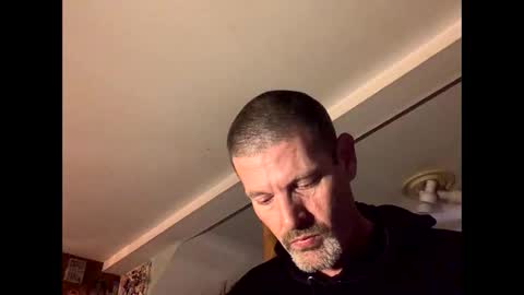 Snapshot of larrythelover23 chatting on 26, 3, 2026 larrythelover23 online show from 26, 3, 2026