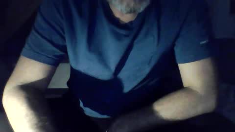 Snapshot of latetedanslesetoiles chatting on 19, 10, 2025 latetedanslesetoiles online show from 19, 10, 2025