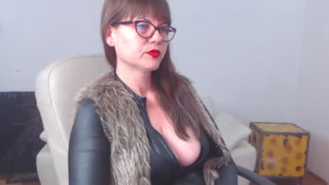 Jade online show from 12, 2, 2025