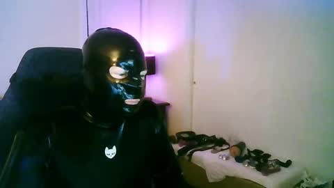 latexminheadroom online show from 10, 9, 2025