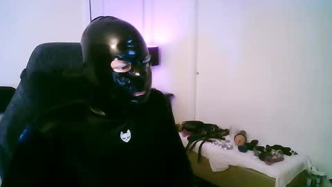 latexminheadroom online show from 28, 10, 2025