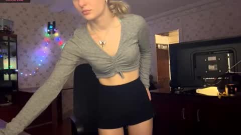 Amelia online show from 10, 3, 2026