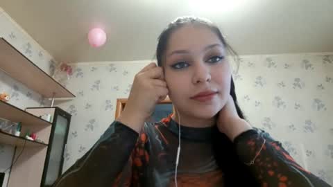 Snapshot of laticialoughry chatting on 30, 10, 2025 Amelia online show from 30, 10, 2025