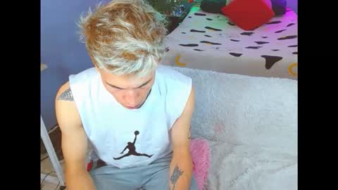 Snapshot of latin_boysxxx_ chatting on 10, 11, 2025 latin_boysxxx_ online show from 10, 11, 2025