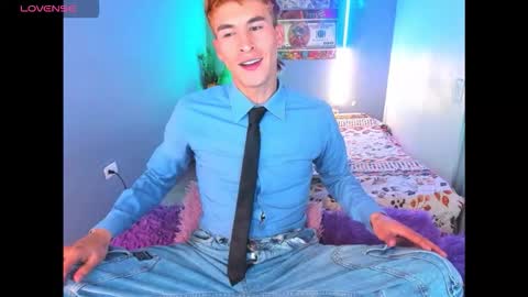 Snapshot of latin_boysxxx_ chatting on 12, 3, 2026 latin_boysxxx_ online show from 12, 3, 2026