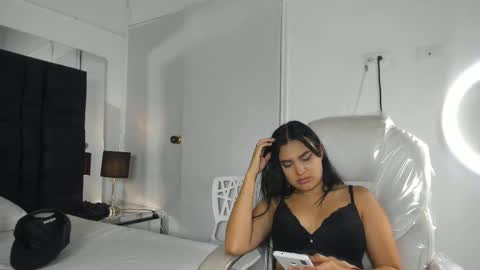 Johana y Santiago online show from 9, 2, 2025