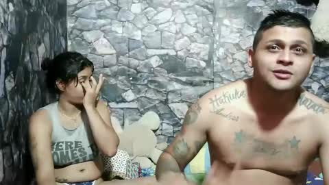 Snapshot of latin_hornycouple chatting on 4, 1, 2025 latin_hornycouple online show from 4, 1, 2025