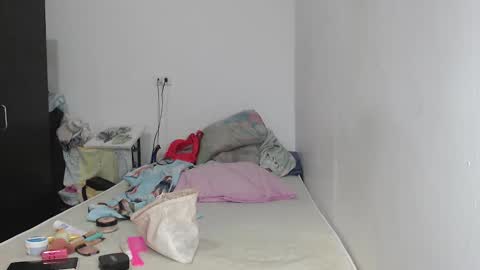 Snapshot of latin_meg chatting on 3, 12, 2024 M E G A N online show from 3, 12, 2024