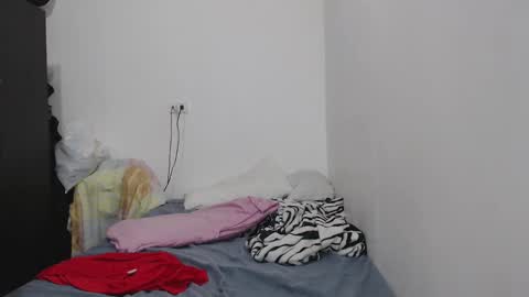 Snapshot of latin_meg chatting on 8, 1, 2025 M E G A N online show from 8, 1, 2025