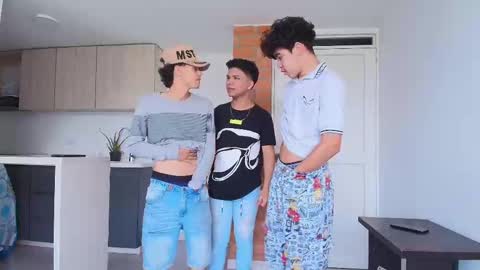 latin_naughty_boys online show from 26, 9, 2025