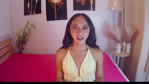 Snapshot of latina_kia chatting on 15, 11, 2025 latina_kia online show from 15, 11, 2025