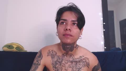 Snapshot of latinaleksa chatting on 23, 12, 2024 Alex online show from 23, 12, 2024