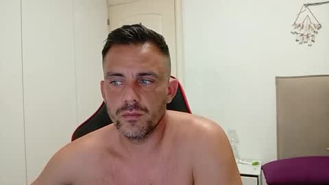 Snapshot of latinboyblue chatting on 16, 9, 2025 LatinBlueBoy online show from 16, 9, 2025