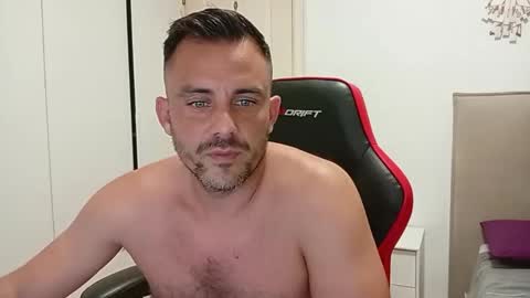 Snapshot of latinboyblue chatting on 17, 9, 2025 LatinBlueBoy online show from 17, 9, 2025