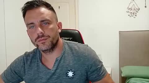Snapshot of latinboyblue chatting on 21, 9, 2025 LatinBlueBoy online show from 21, 9, 2025