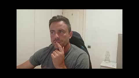 Snapshot of latinboyblue chatting on 14, 10, 2025 LatinBlueBoy online show from 14, 10, 2025