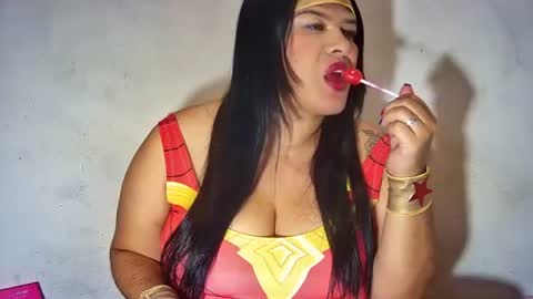 Snapshot of latincurvy1992 chatting on 1, 11, 2025 latincurvy1992 online show from 1, 11, 2025