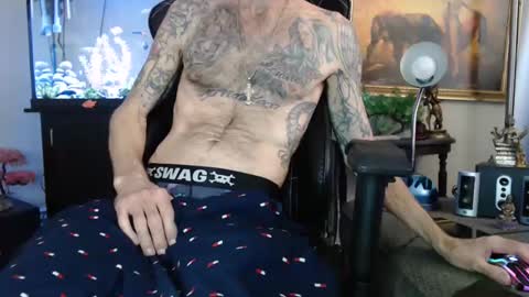 latinlover513 online show from 25, 1, 2025
