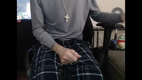 latinlover513 online show from 9, 2, 2025