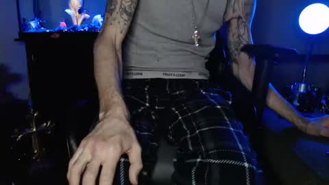 latinlover513 online show from 10, 2, 2025