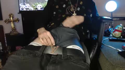 latinlover513 online show from 18, 2, 2025