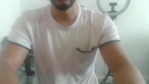 Snapshot of latinromeo1a chatting on 18, 9, 2025 latinromeo1a online show from 18, 9, 2025