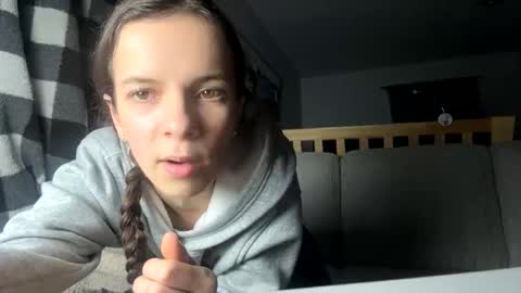 lauegauths3 online show from 21, 12, 2024