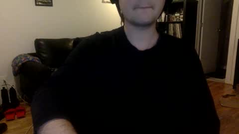 Snapshot of laugh6 chatting on 24, 11, 2025 Mr. L online show from 24, 11, 2025