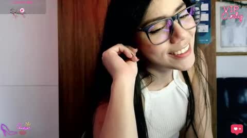 Snapshot of laujgray chatting on 8, 1, 2026 laujgray online show from 8, 1, 2026