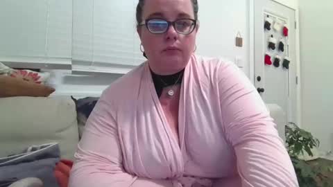 LauLauMa online show from 20, 12, 2024
