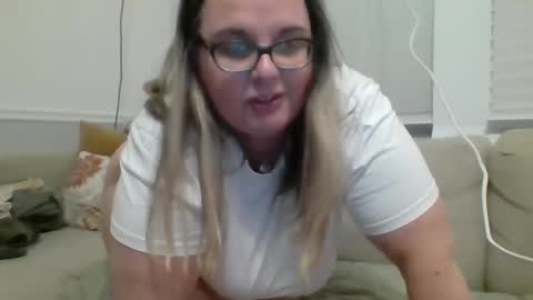 LauLauMa online show from 13, 1, 2025