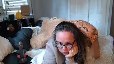 Snapshot of laulauma chatting on 29, 10, 2025 LauLauMa online show from 29, 10, 2025