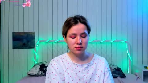 Snapshot of launakohan chatting on 1, 12, 2025 Kylie online show from 1, 12, 2025