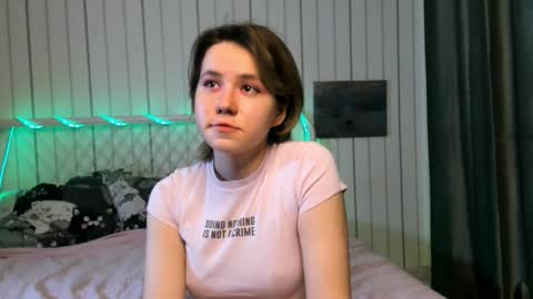 Snapshot of launakohan chatting on 3, 12, 2025 Kylie online show from 3, 12, 2025